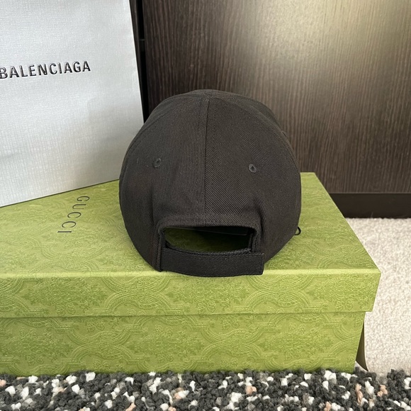 Balenciaga Hat- New- Retail $650 - Picture 3 of 7